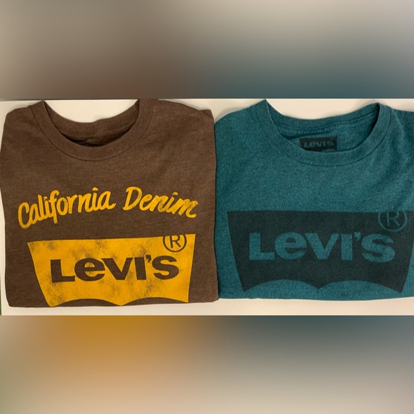 2/$10Levi’s Mens T-shirt. Size Large. - Picture 2 of 6